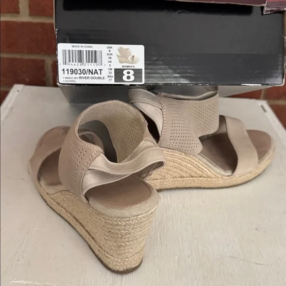 Skechers with Memory Foam Indigo Sky River Double Natural Wedges - Picture 7 of 7